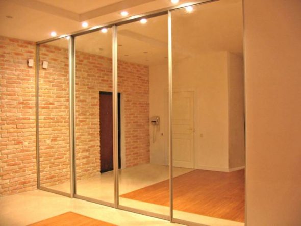 Large mirror cabinet with lighting