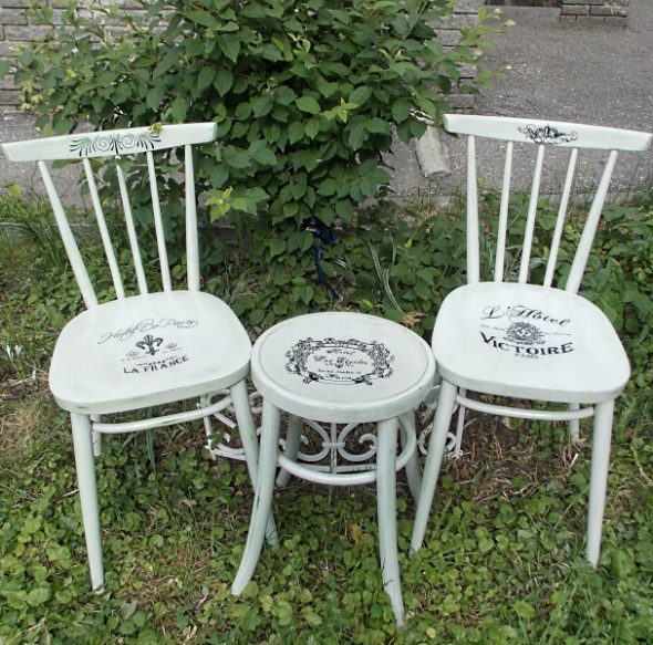Decoupage stoel in Provençaalse stijl