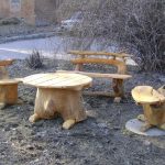 Dřevěný venkovský nábytek