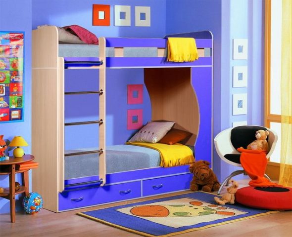 Children's bunk bed bright