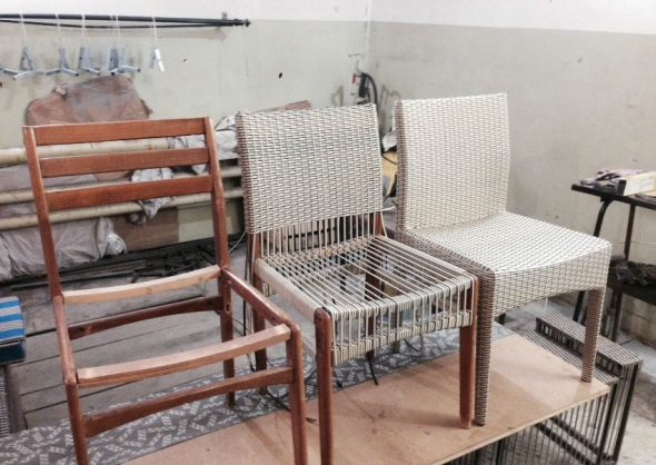 Wicker rattan furniture sa kanilang sariling mga kamay