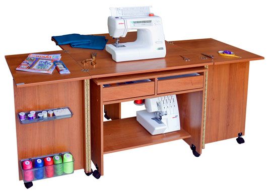 Table for the sewing machine (machine)