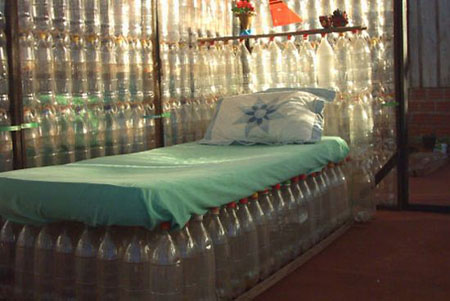 möbler från plastflaskor gör det själv