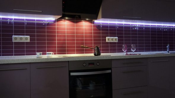 Led aydınlatma mutfak mobilyaları