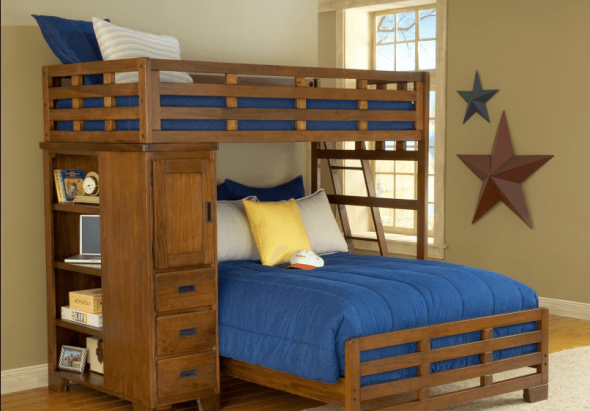Jednoosobowe łóżko dla dziecka i podwójne łóżko dla rodziców na dole