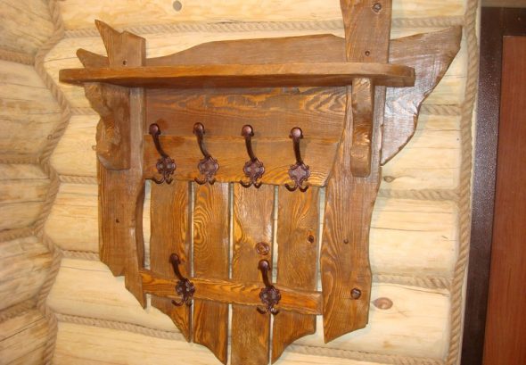 DIY дървена закачалка