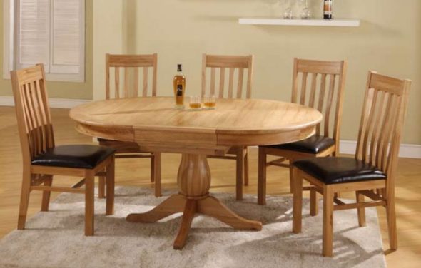 Trä ovalt förlängbart bord