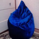 Güzel ve yumuşak mavi sandalye