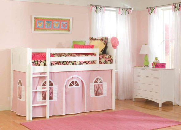 Bed for a young princess