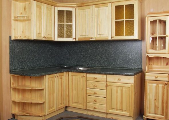 Kuhinjski kutak izrađen od drva vlastitim rukama