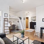 Skandinavisk stil lägenhet med transformator möbler