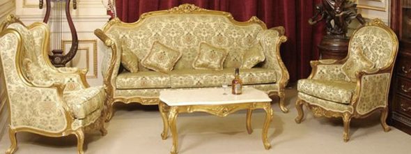 Barok tarzında oturma odasında mobilya