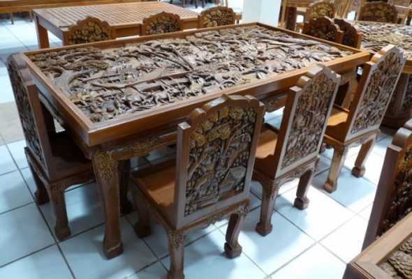 Jadalnia drewniany stół