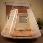 Suspended round bed