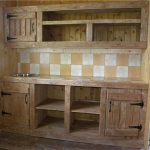 Cucina in legno chiaro da dare