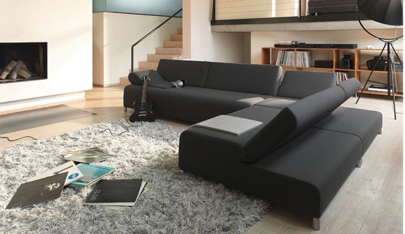 Czarna narożna sofa