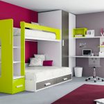 Łóżko piętrowe dla nastolatków z szafką i półkami