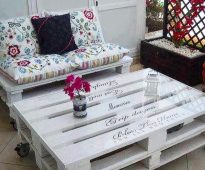 Furniture from pallets for a country house