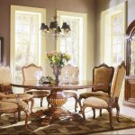 Feng shui furniture in the dining room