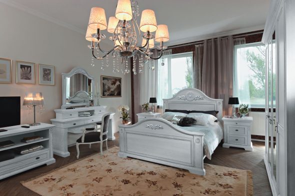 Bijela spavaća soba