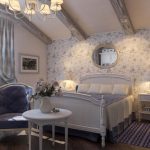 Provence tarzında rahat yatak odası