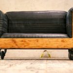 Vintage sofa mula sa lumang dibdib gawin ito sa iyong sarili
