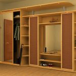 Large wardrobe compartment for storing clothes