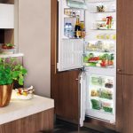 Two-chamber built-in refrigerator