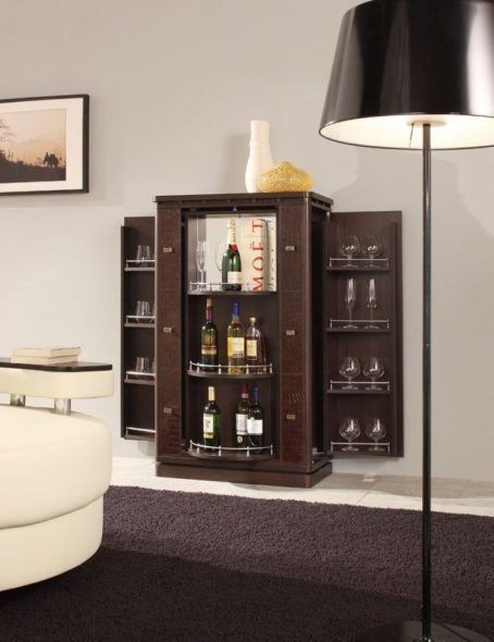 Minibar in the living room