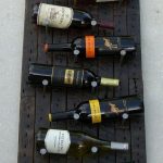 Orihinal na loft-style bottle rack