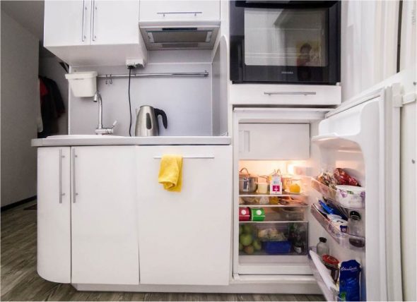 Built-in refrigerator sa ilalim ng worktop