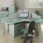 Green office furniture para sa mga kawani