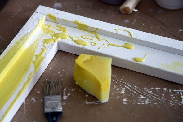 Sponge paint application