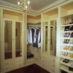 Dressing room with open and closed shelves