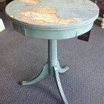 Ideas for the decor of round coffee tables