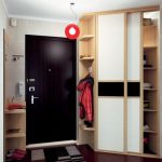 Compact wardrobe for a small hallway