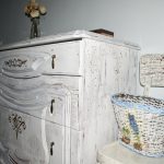 Alteration of furniture in the style of Provence do it yourself