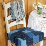 Cushion for the chair of old jeans