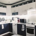 Chic new kitchen - a contrasting option