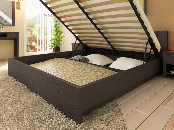 Bed with lifting mechanism