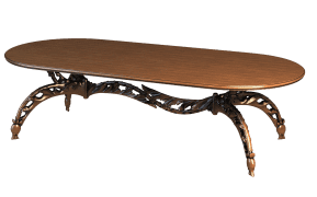 Ekstravagantiškas medinis stalas