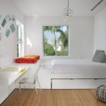 Ang ideya ng pagpapaganda ng isang teenage room sa estilo ng minimalism