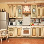 Kitchen in an unusual design with their own hands