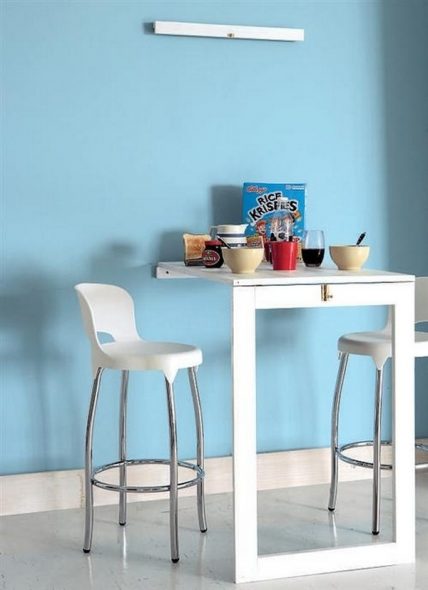 Folding table in the kitchen,