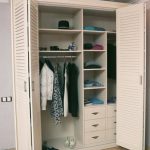 Cabinet with louver doors