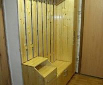 Wardrobe in the hallway of wood with their own hands