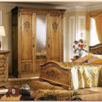 Sypialnia wykonana z naturalnego drewna