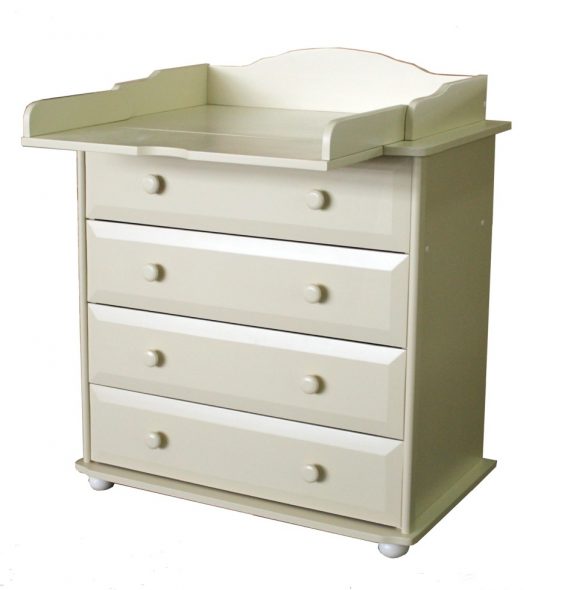 Comfortable and functional changing table