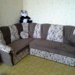 Corner sofa pagkatapos ng tapiserya gawin ito sa iyong sarili