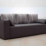 Sofa Eurobook szara z pasiastymi poduszkami
